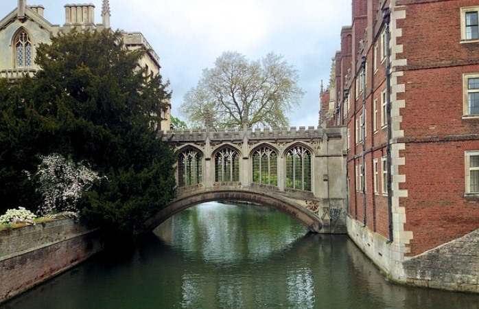 St Giles International<br/> CAMBRIDGE